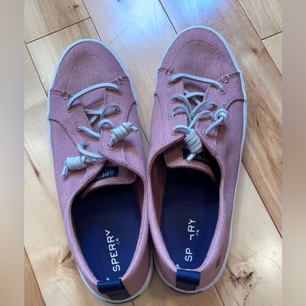 Size 10 Sperry boat shoes
